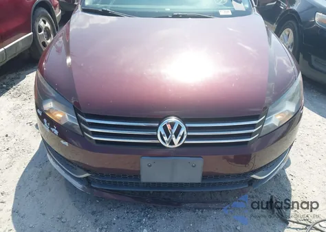 2013 Volkswagen Passat 2.5L Se из США, поврежденный, VIN 1VWBP7A31DC139187